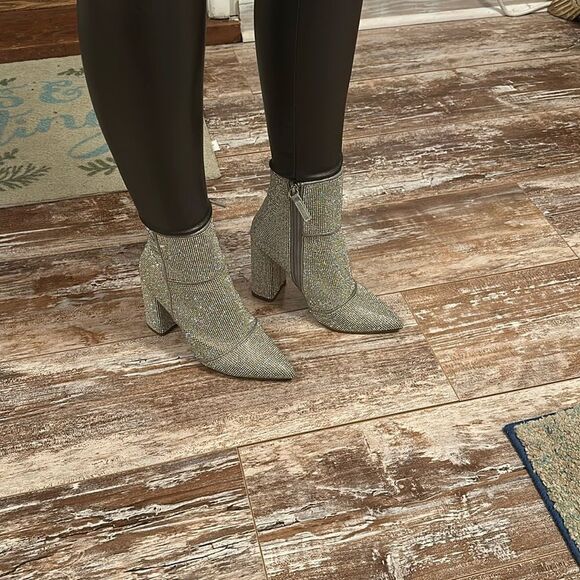 Steve Madden NOTICED-R RHINESTONE HEELED BOOTS Sz 6 Taylor Swift Concert Staple - Picture 1 of 13
